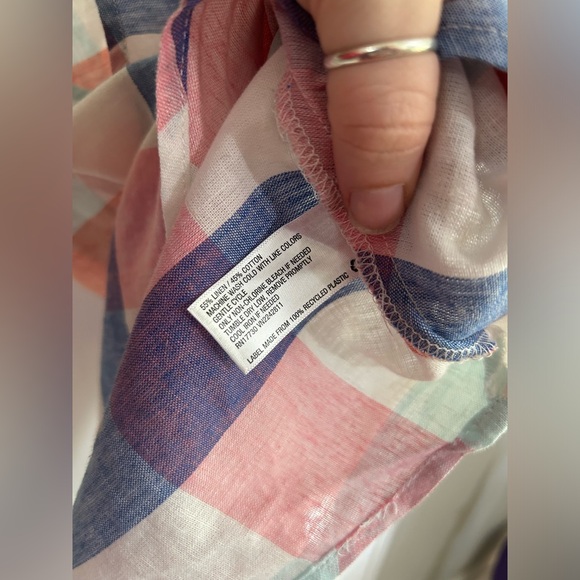 Universal threads top - Picture 4 of 10